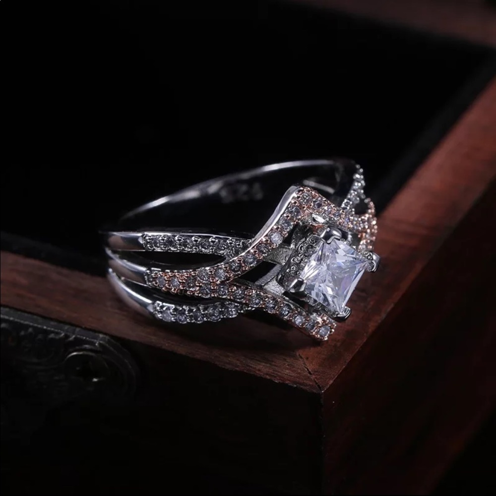 New Women’s Two Tone Sapphire Ring - Picture 3 of 6